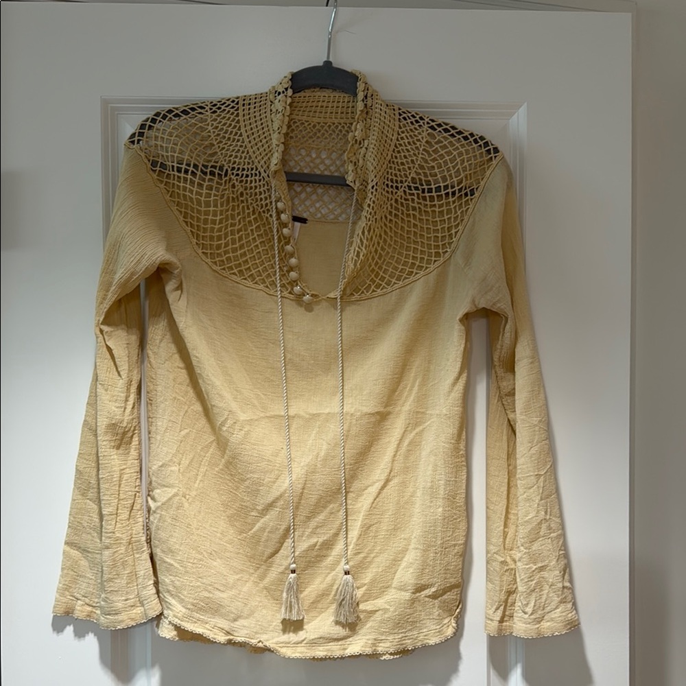 Women's Pale Yellow Long Sleeve Top